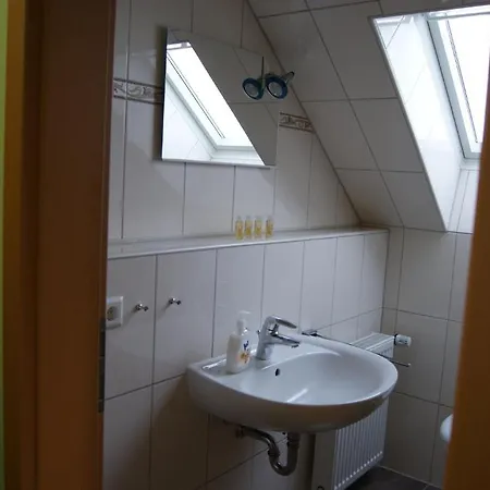 Gasthof & Palmenhof Guest house